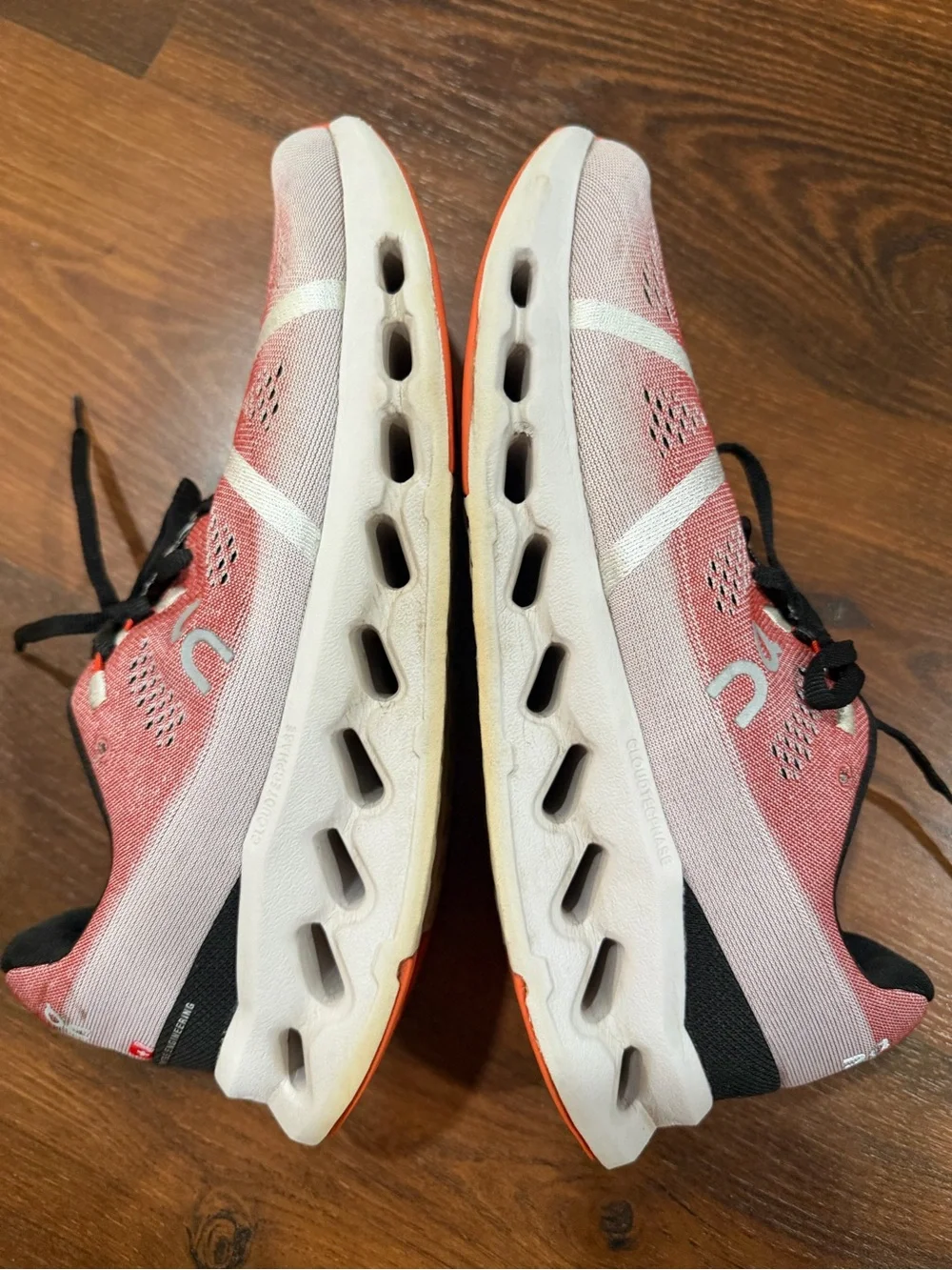 On-Cloud Cloudsurfer Running Shoes Auburn/Frost Sneakers Men's Size 10